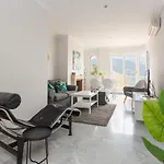 Señorío de Aloha Apartahotel