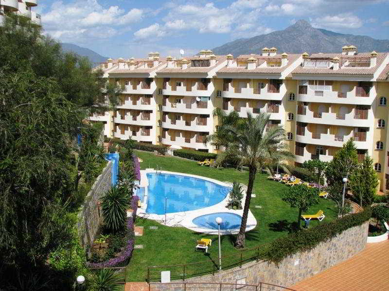 Señorío De Aloha Apartahotel