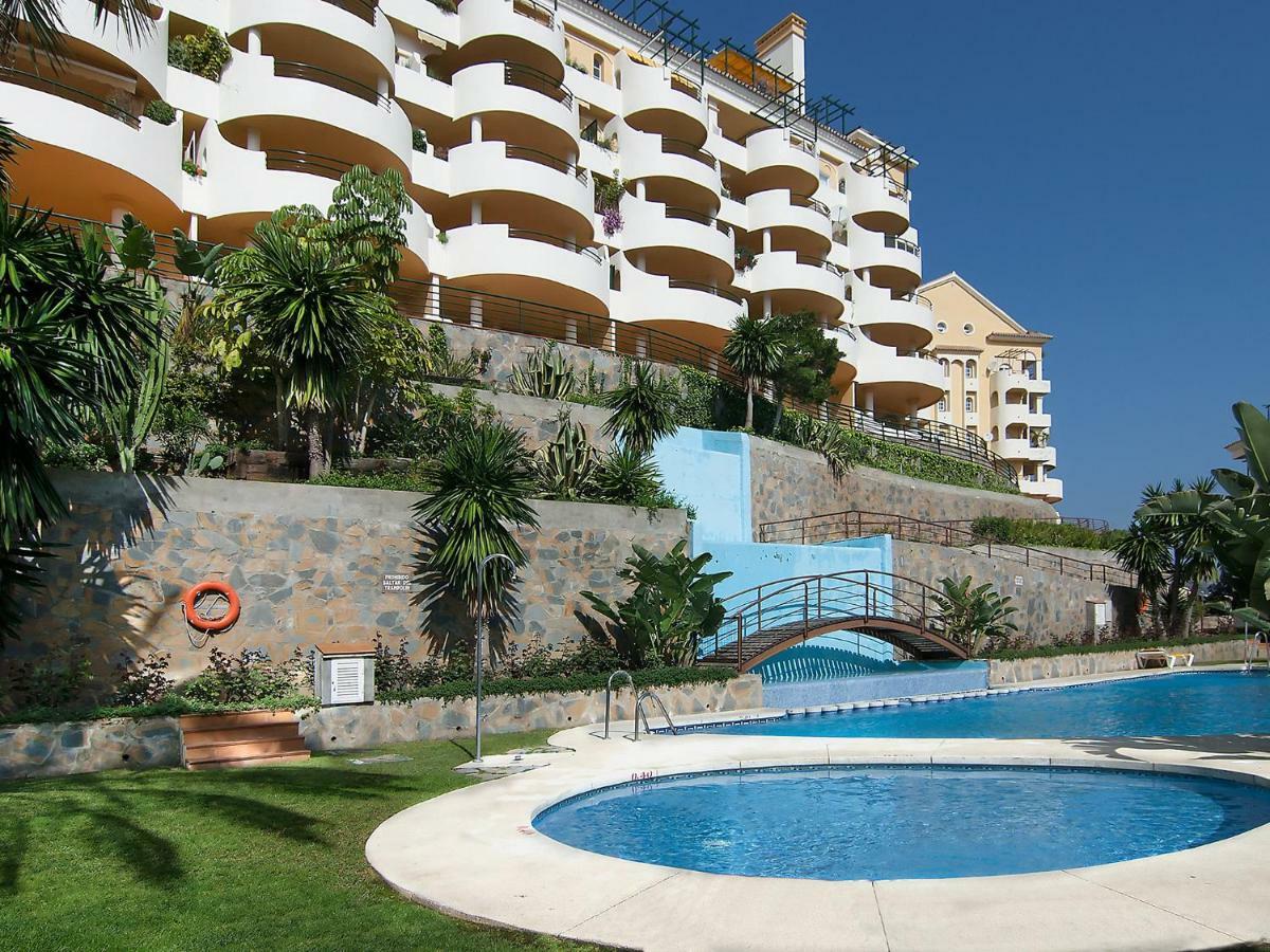 Señorío De Aloha Apartahotel